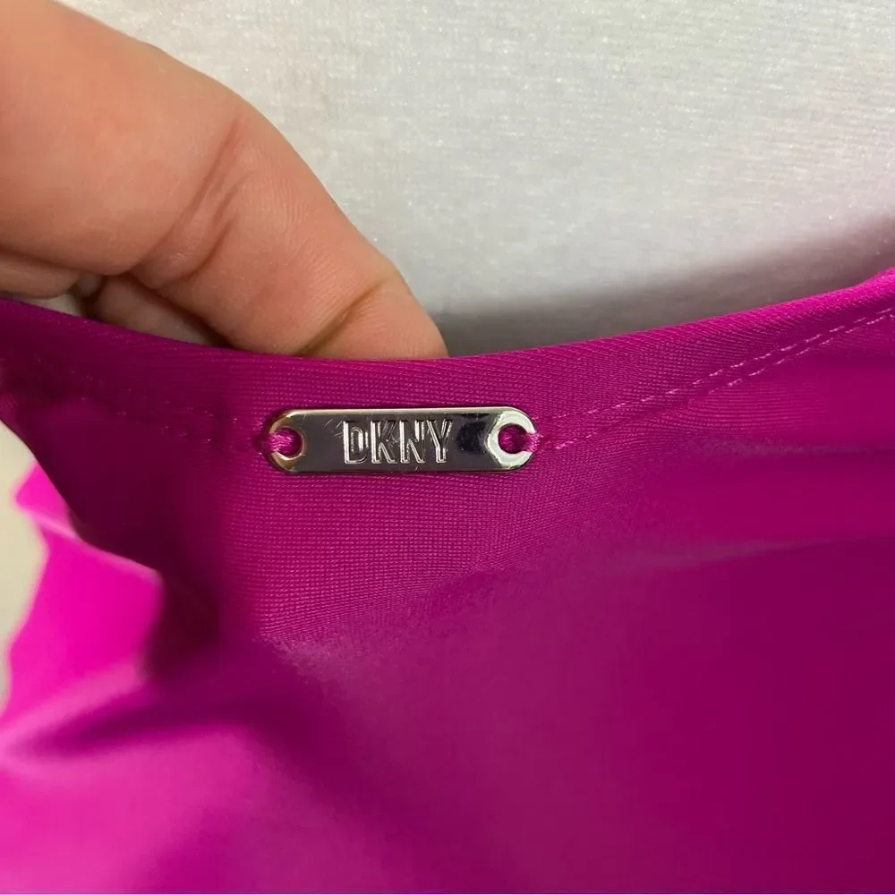 Ladies DKNY‎ Hot Pink Ruffle Neckline Tankini Top Size Large